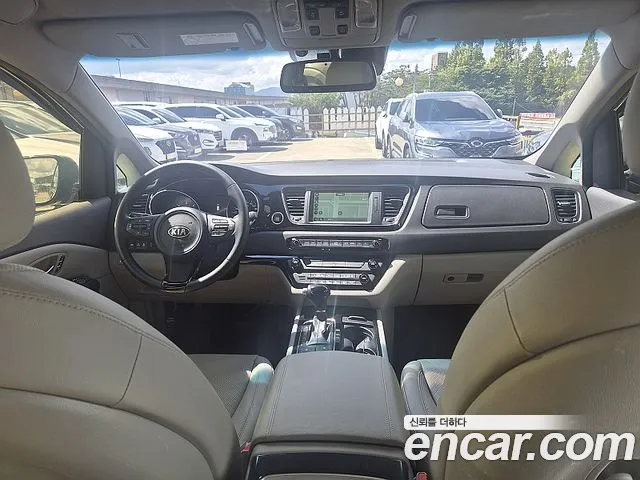 Kia Carnival — интерьер
