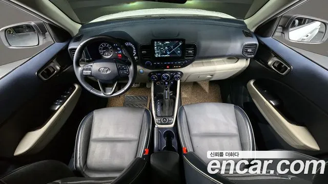 Hyundai Venue — интерьер