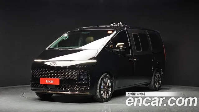 Hyundai Staria