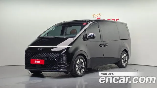 Hyundai Staria