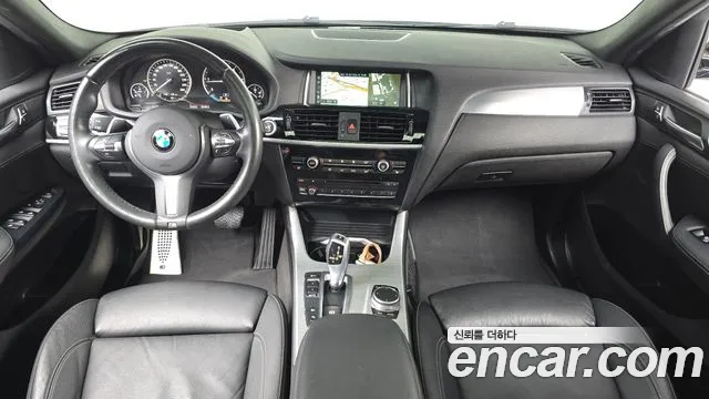 BMW X4 — интерьер