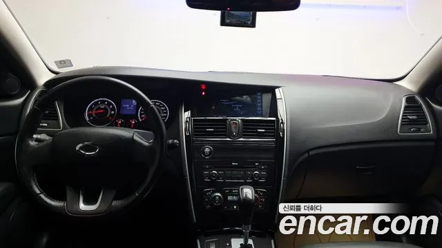 Renault Korea SM7 — интерьер