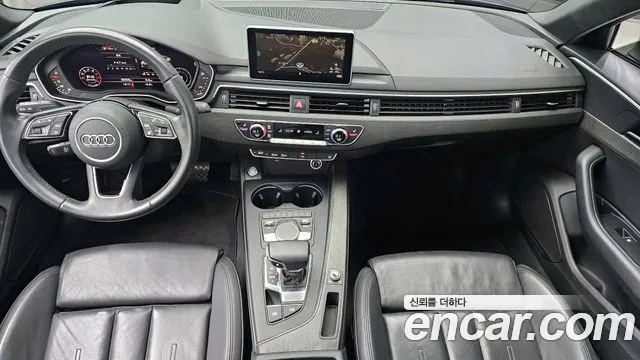 Audi A4 — интерьер