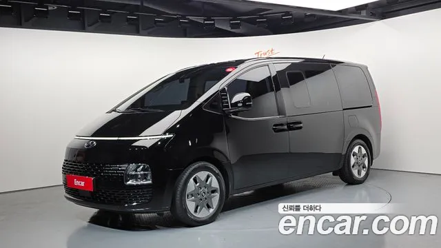 Hyundai Staria