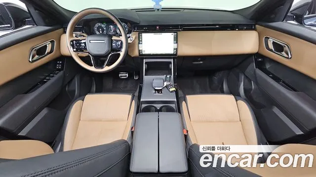 Land Rover Range Rover Velar — интерьер