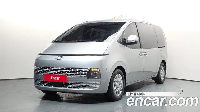 Hyundai Staria