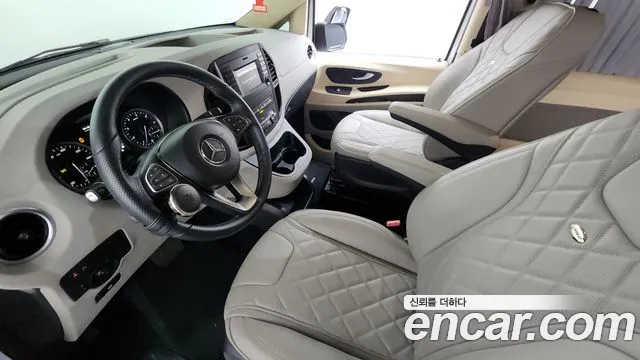 Mercedes-Benz V-класс — интерьер