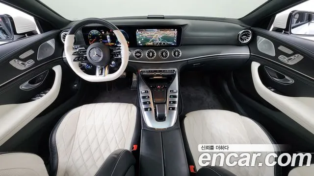 Mercedes-Benz AMG GT — интерьер