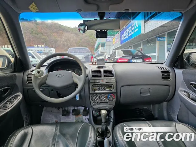 Hyundai Verna — интерьер