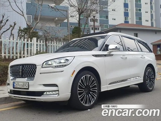 Lincoln Aviator