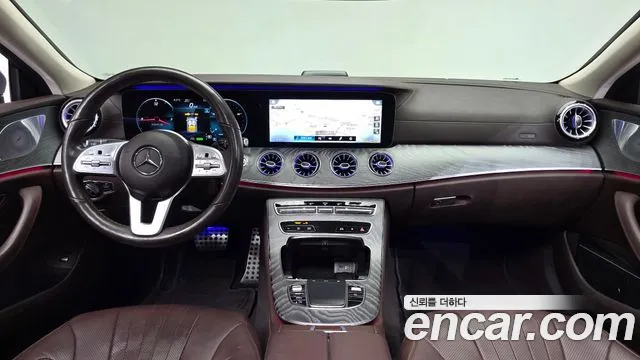 Mercedes-Benz CLS-класс — интерьер