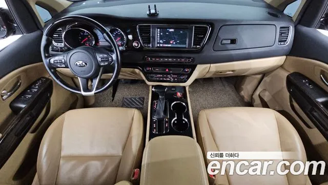 Kia Carnival — интерьер
