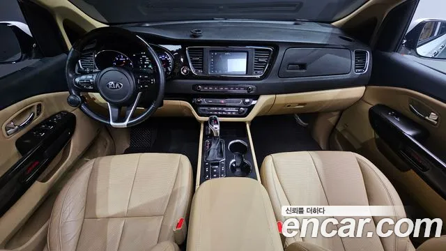 Kia Carnival — интерьер