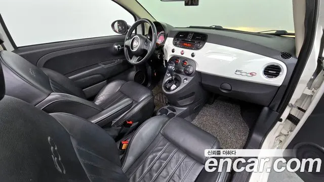 Fiat 500 — интерьер