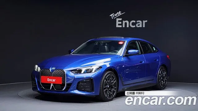 BMW i4