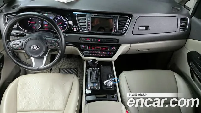 Kia Carnival — интерьер