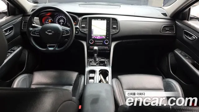Renault Korea SM6 — интерьер