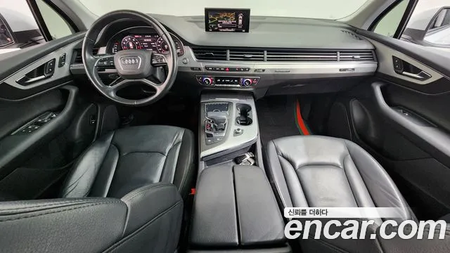 Audi Q7 — интерьер