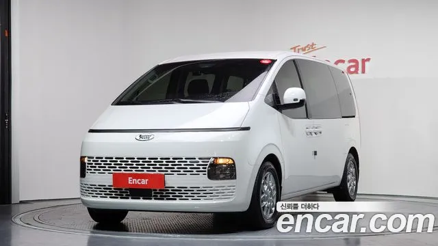 Hyundai Staria