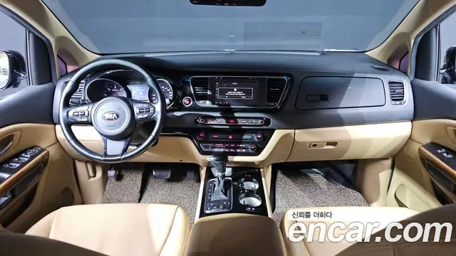 Kia Carnival — интерьер