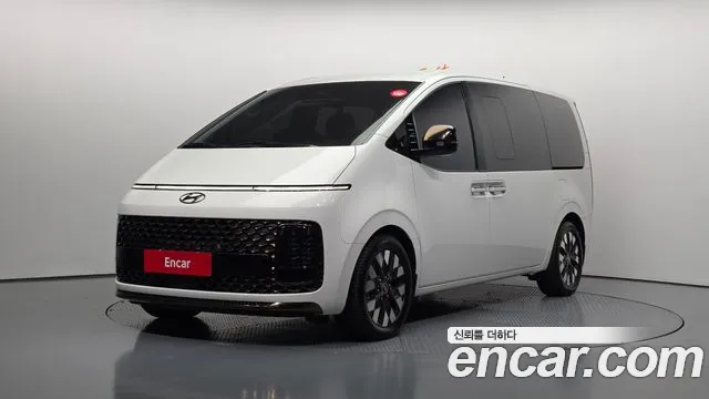 Hyundai Staria