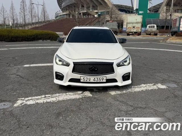 Infiniti Q50