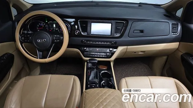 Kia Carnival — интерьер