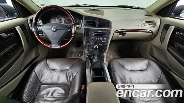 Volvo XC70 — интерьер
