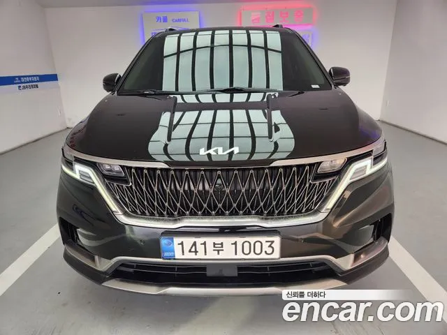 Kia Carnival — экстерьер