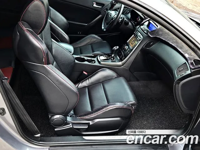 Hyundai Genesis — интерьер