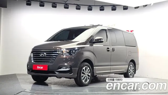 Hyundai Starex