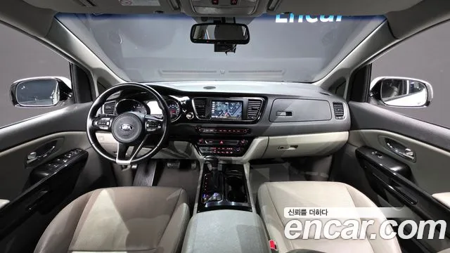Kia Carnival — интерьер