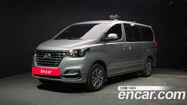 Hyundai Starex