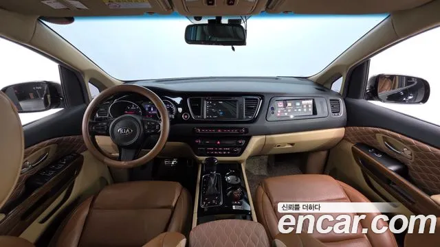 Kia Carnival — интерьер