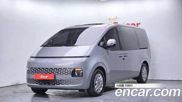 Hyundai Staria