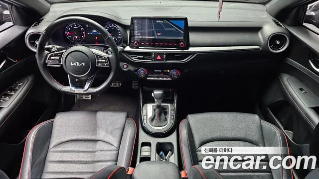 Kia K3 — интерьер