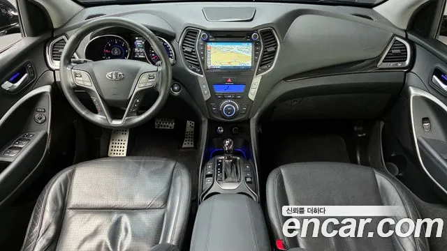 Hyundai Santa Fe — интерьер