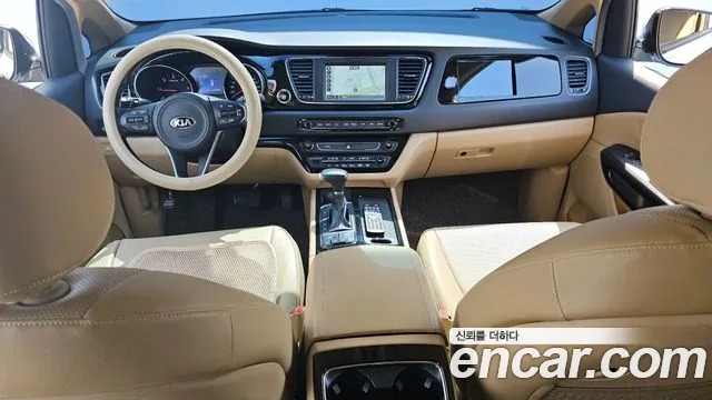 Kia Carnival — интерьер