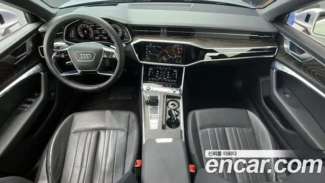 Audi A6 — интерьер