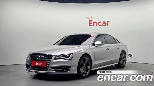Audi S8