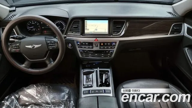 Genesis G80 — интерьер