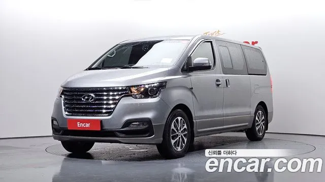 Hyundai Starex