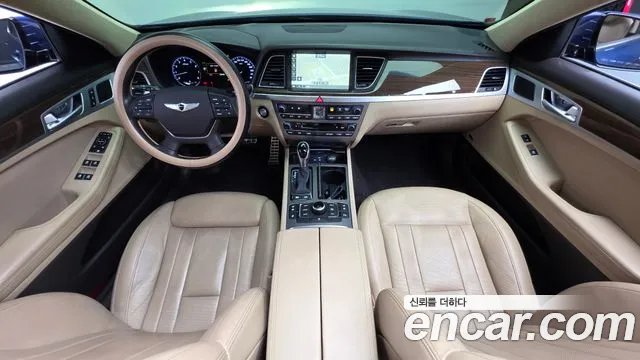 Hyundai Genesis — интерьер