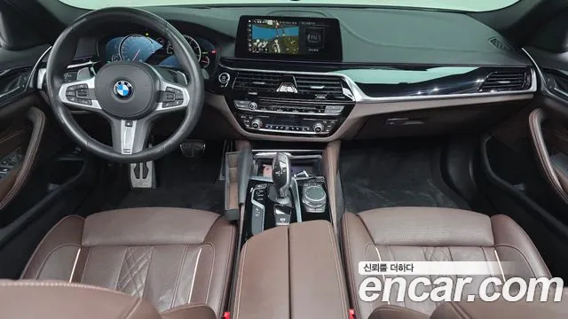 BMW 5 серия — интерьер