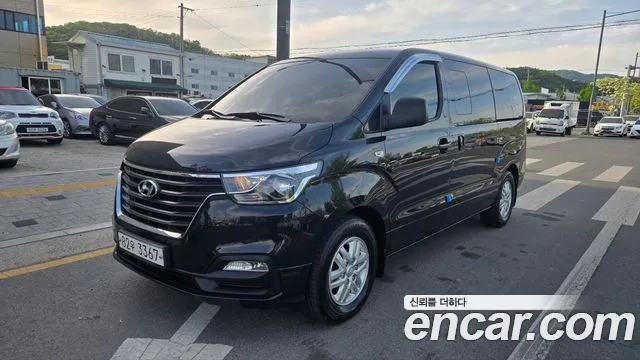 Hyundai Starex