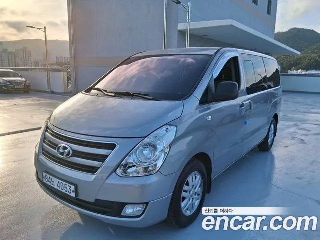 Hyundai Starex
