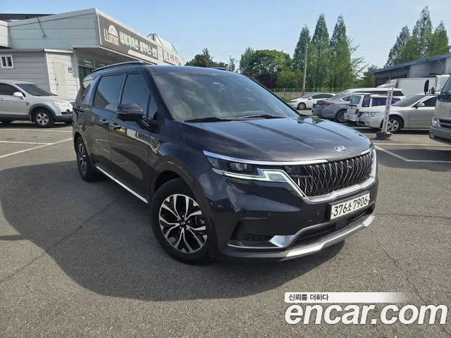 Kia Carnival — экстерьер