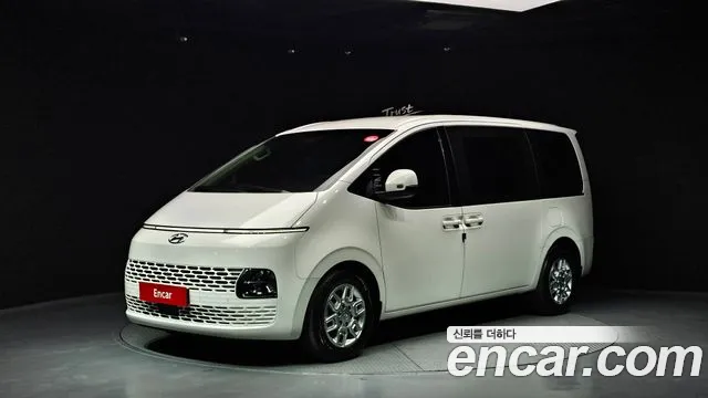 Hyundai Staria