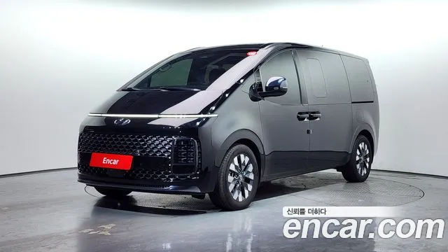 Hyundai Staria