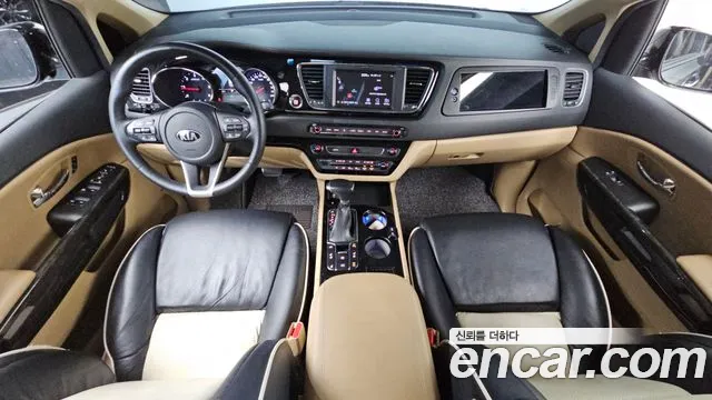 Kia Carnival — интерьер